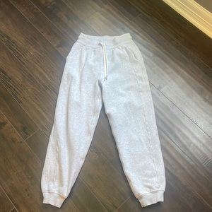 Longeful High-Rise Jogger *Full length